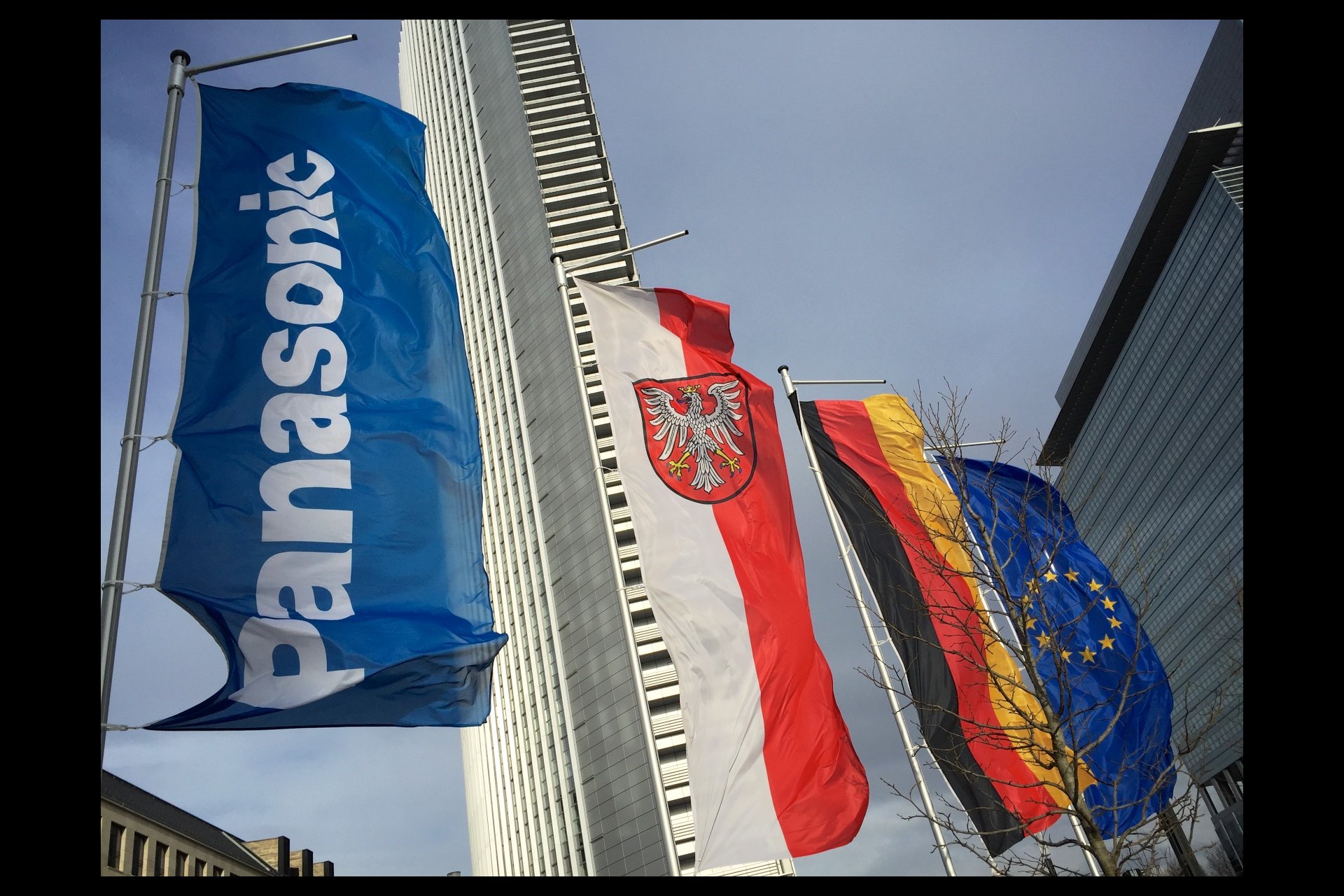 Alle Jahre wieder präsentiert Panasonic im Frühling seine Neuheiten. Nach Amsterdam im letzten Jahr machen die Japaner dieses Jahr in Frankfurt halt. Mit im Gepäck einige spannende Neuheiten.